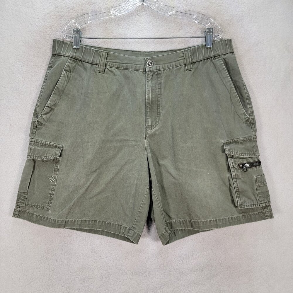 Columbia XCO Olive Green Classic Outdoor Hiking Fishing Camping Cargo Shorts